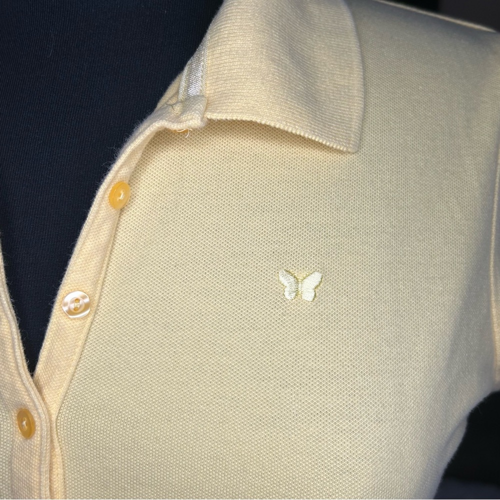 Vintage 2000’s Aéropostale Yellow Polo. - Picture 2 of 3